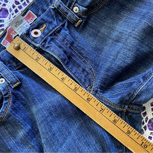 GAP Straight Fit Jeans - Picture 12 of 15